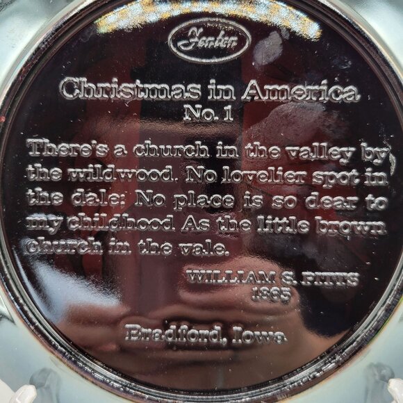 Fenton Carnival Glass Plate Annual Collector Series Christmas in America 1970 - Picture 5 of 6